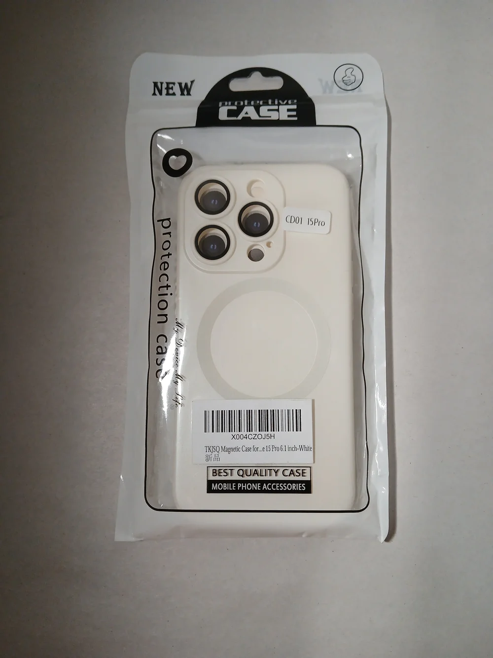 White Magnetic Protective Phone Case for iPhone 15 Pro - Unbranded